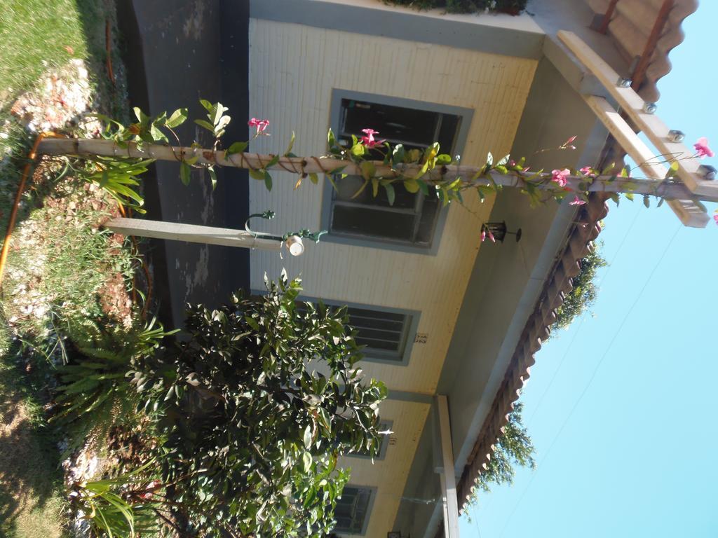 Meliza'S Garden Hotel Foz do Iguacu Exterior photo